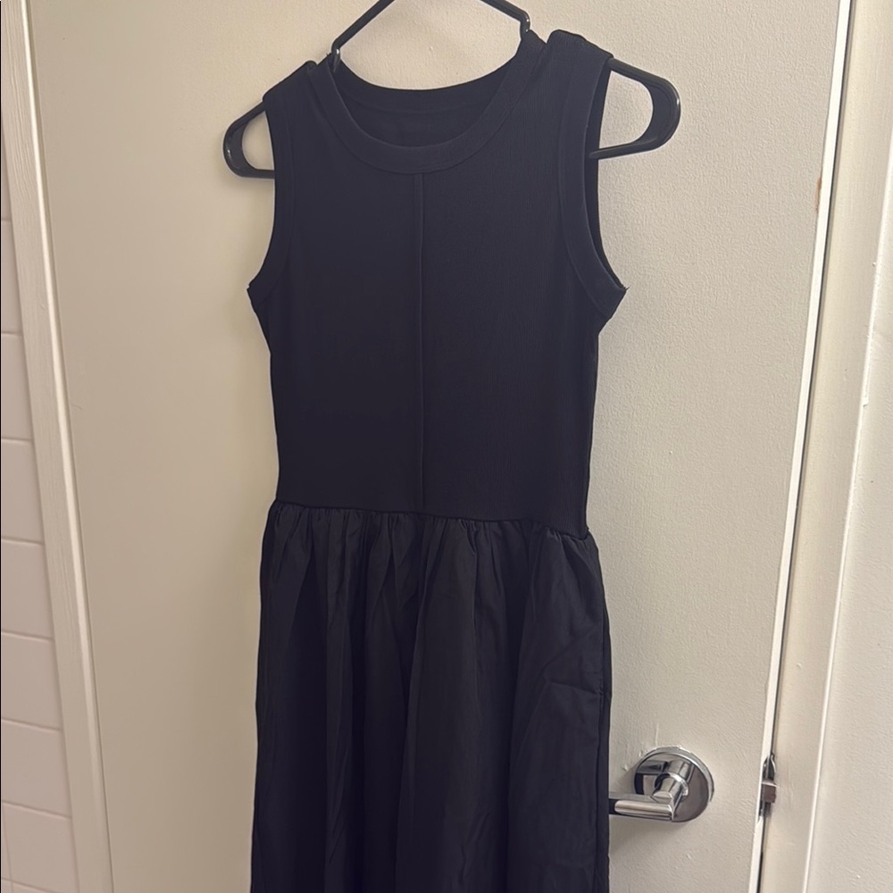 Elegant Black Sleeveless Dress